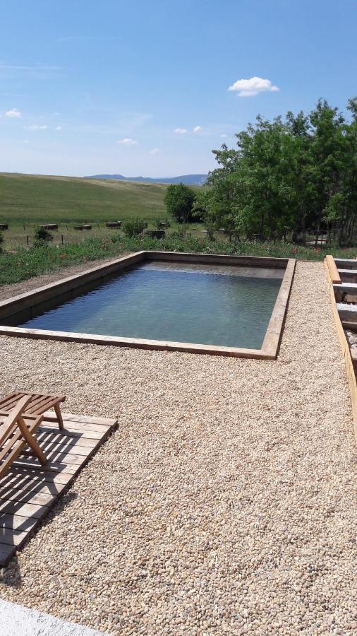 Chambre A La Ferme Au Milieu Des Lavandes Valensole Exterior foto