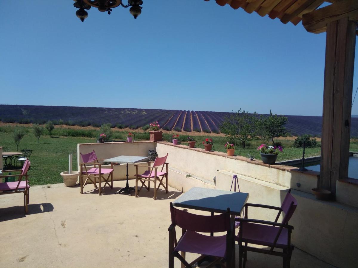 Chambre A La Ferme Au Milieu Des Lavandes Valensole Exterior foto